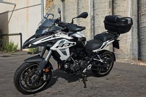 Benelli trk 502
