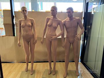 Manichini per negozio