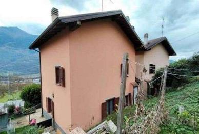Appartamento a Castione Andevenno