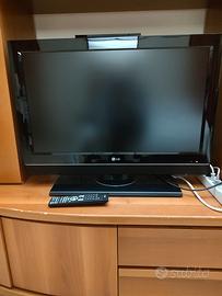 TV LG 32" HD mai usata