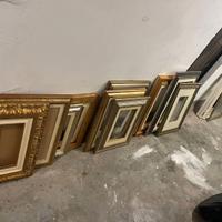 Stock di cornici per quadri di varie misure