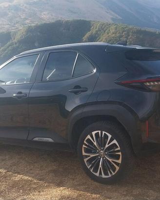 TOYOTA YARIS CROSS 1.5 FULL HYBRID LOUNGE