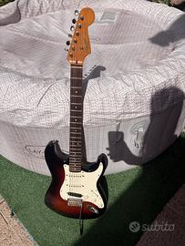 Chitarra Squier Stratocaster Classic Vibe 60