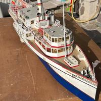 Battello del lago di Como