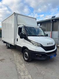 0456 FURGONE IVECO DAILY 2020 SPONDA