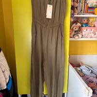 Tuta elengante senza spalline