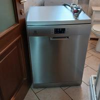 lavastoviglie elettrolux