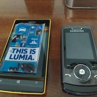  smartphone Nokia e cellulare Sansung vintage 