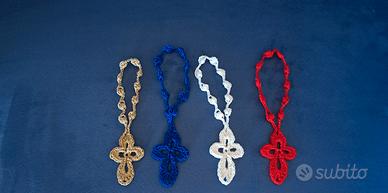 rosario lavorato all'uncinetto 