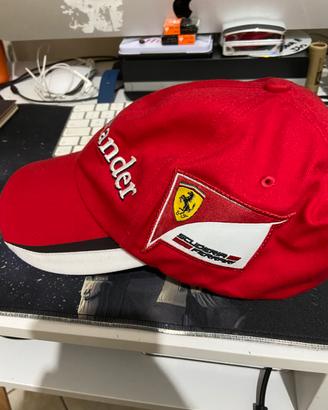 Cappello Ferrari