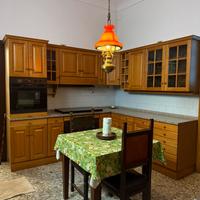 CUCINA IN LEGNO COMPLETA
