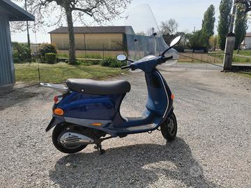 Piaggio Vespa