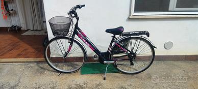 Bicicletta da donna.