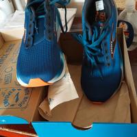 Brooks Glicerin 21 taglia 10,5 nuove