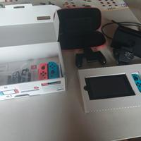 nintendo switch 1 e alcuni gadget 