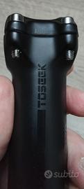 Attacco manubrio Toseek carbonio