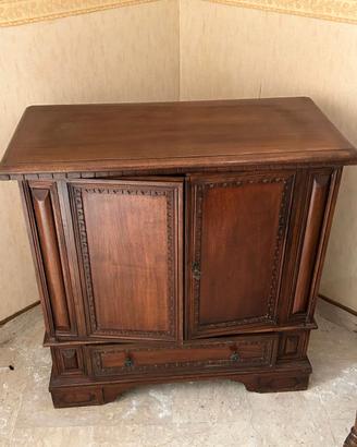 Credenza / Mobile antico in legno
