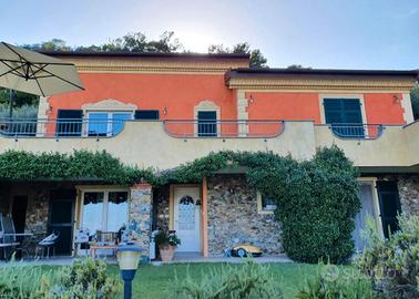 Appartamento di pregio in villa vista mare 