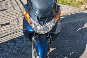 Suzuki Burgman 400