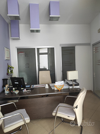 Studio/Ufficio professionale arredato