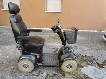 Scooter elettrico per anziani