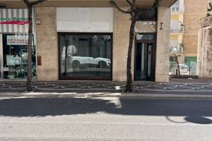 NEGOZIO NEL CENTRO DI GAETA - VIA MAZZINI