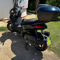 Beverly 300 Hpe sport