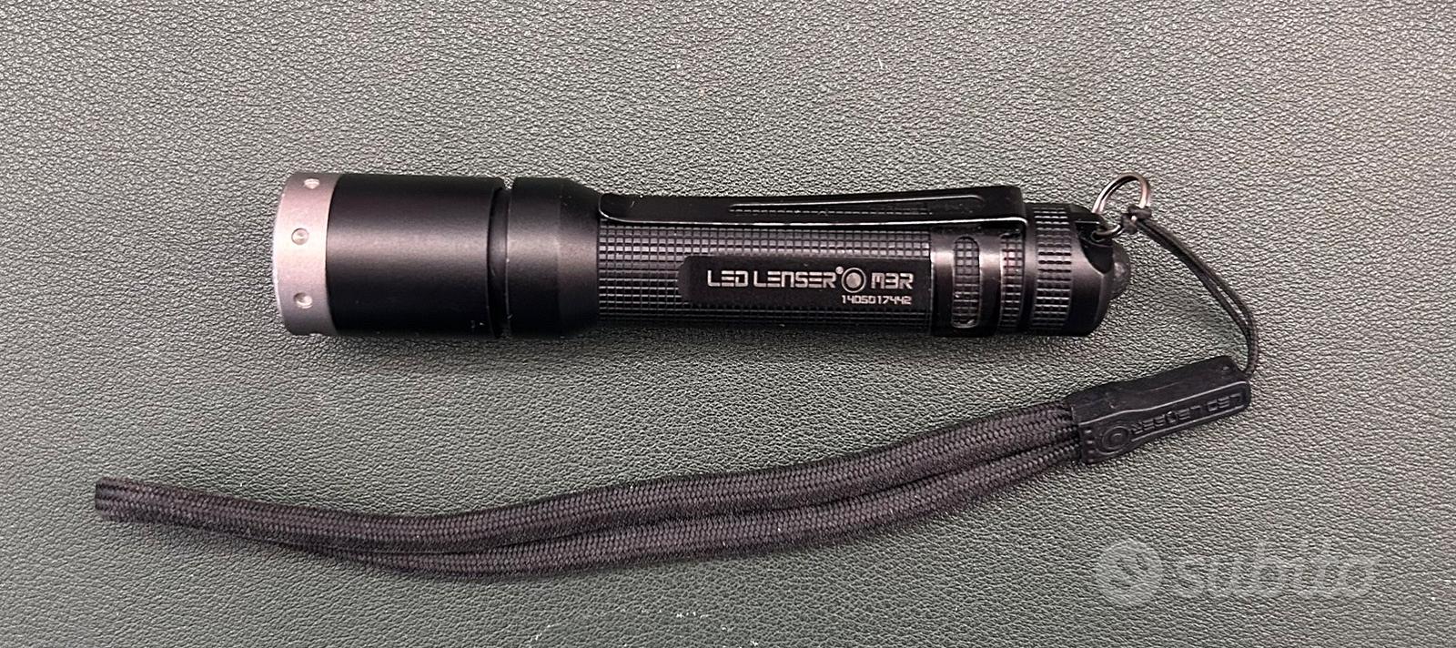 LED LENSER M3R Torcia Led Ricaricabile 220 lumens - Sports In