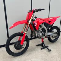 HONDA CRF 450 2025
