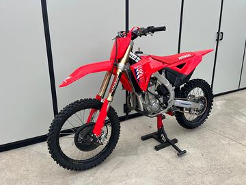 HONDA CRF 450 2025