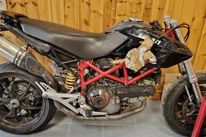 Ducati Hypermotard 1100