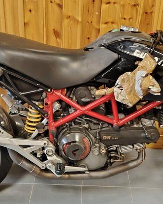 Ducati Hypermotard 1100