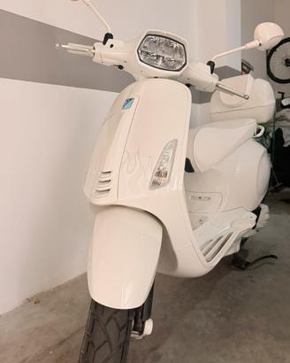 Vespa 125 sprint justin bieber edition