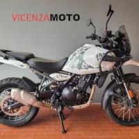 Royal Enfield Himalayan 450 kamet white