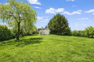 CASA INDIPENDENTE A LEINÌ