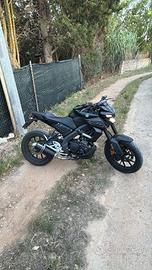 YAMAHA MT 125