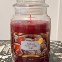 Candela profumata alla ciliegia