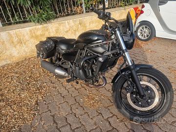 Kawasaki Eliminator 500  -agosto 2025 -1.700km