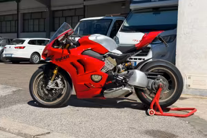 Panigale v4s 2022