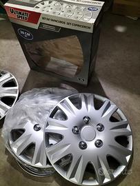 2x Copricerchi 15 pollici nuovi +1 usato