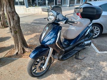 Piaggio Beverly Tourer 400