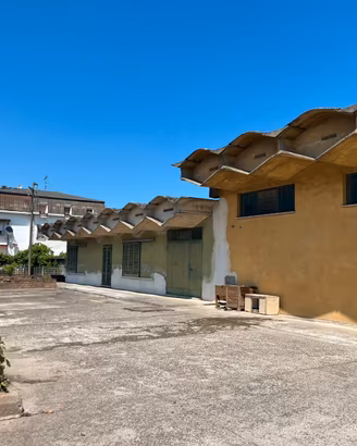Casa + Capannone