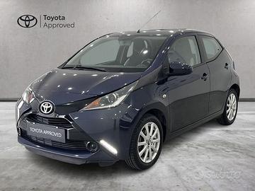Toyota Aygo 5p 1.0 x-play m-mt