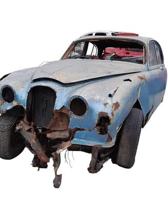Jaguar MK2 - Mark 2 Demolita - Per Ricambi