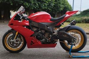 Aprilia rsv4 2013 se factory abs