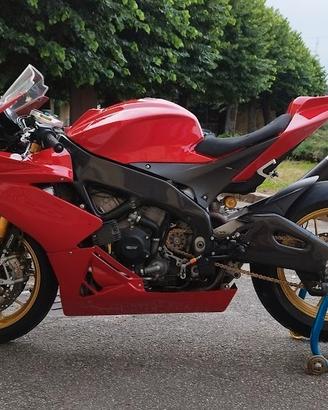Aprilia rsv4 2013 se factory abs