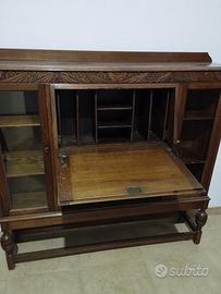 ribaltina antica con piccola libreria