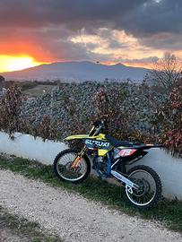 Suzuki rm 125