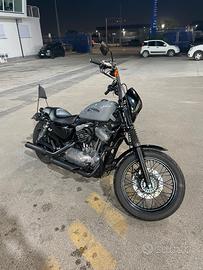 Harley Davidson sportster 883