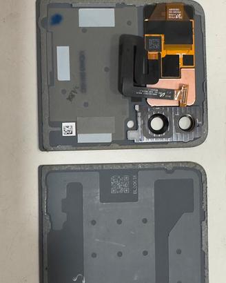Samsung Z Flip 4 Outer Display e Batteria Cover Or